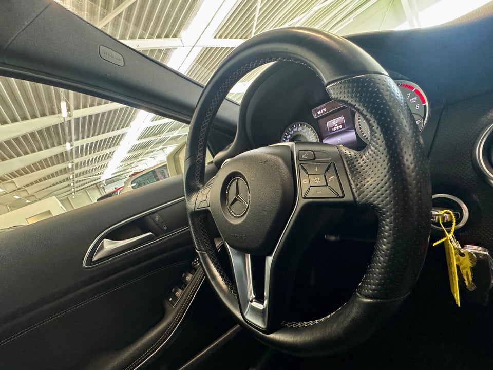 Mercedes A200 1,6 Urban 5d