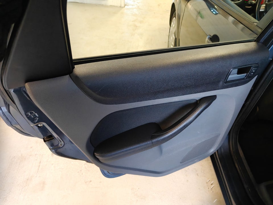 Ford Focus 1,6 Trend Collection stc. 5d