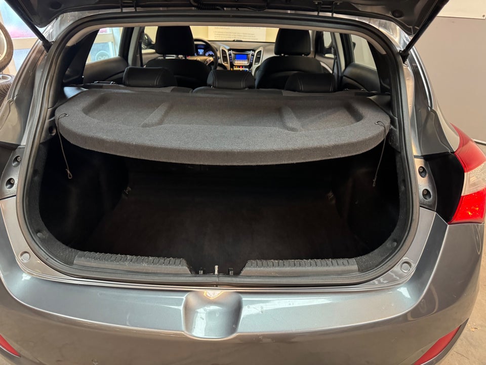 Hyundai i30 1,6 GDi Style Eco 5d