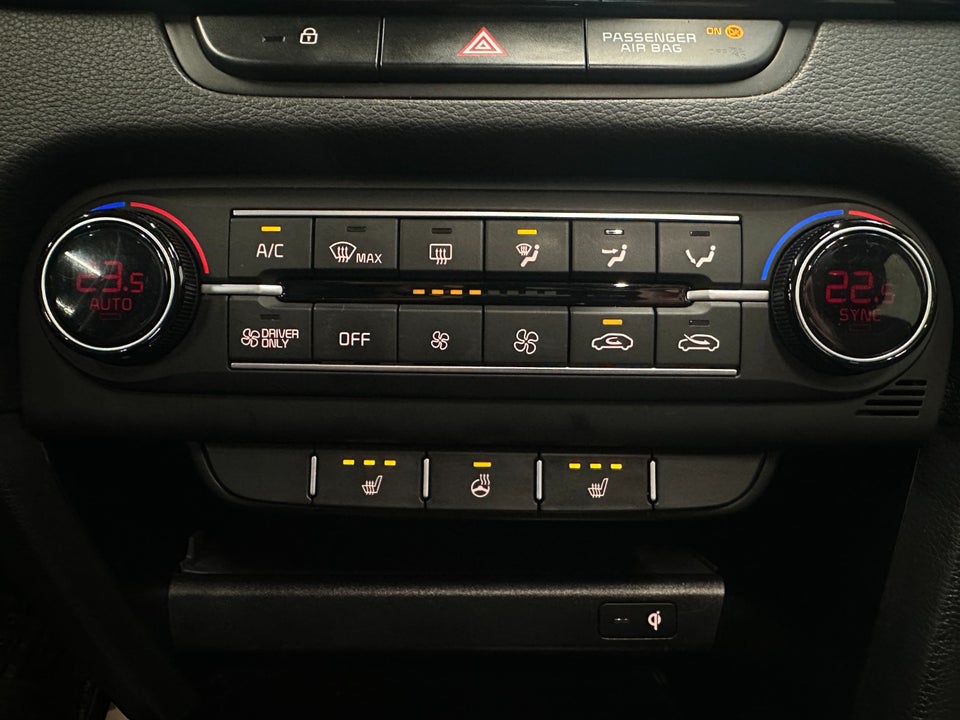 Kia Ceed 1,6 PHEV Upgrade Premium SW DCT 5d