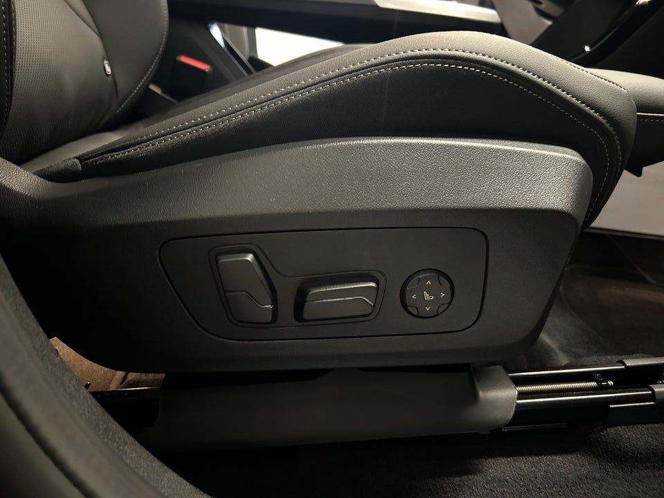 BMW iX1 xDrive30 Fully Charged M-Sport 5d