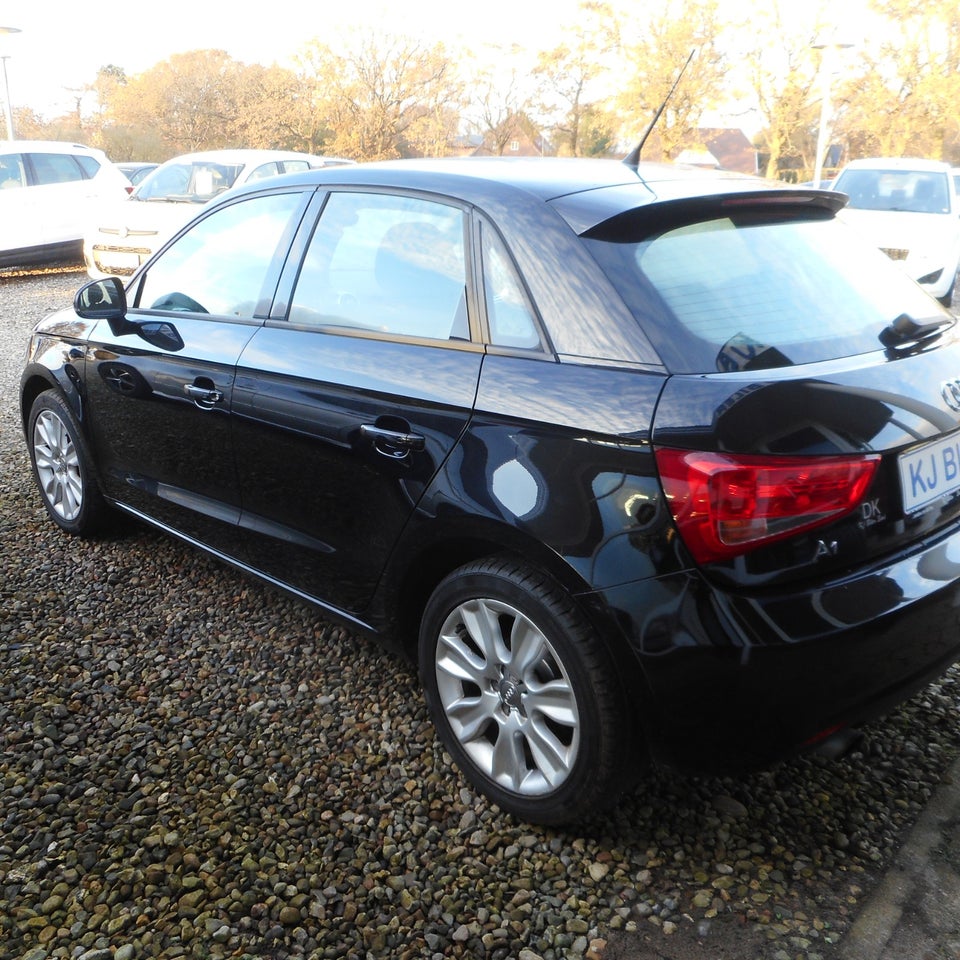 Audi A1 1,2 TFSi 86 Ambition Sportback 5d