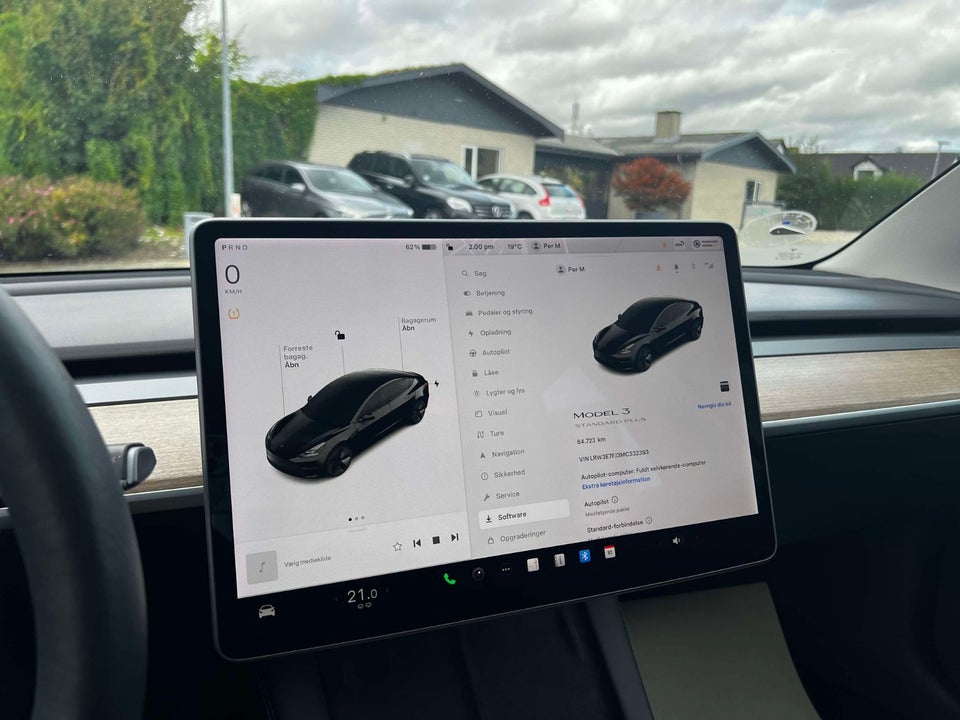 Tesla Model 3 Standard Range+ RWD 4d