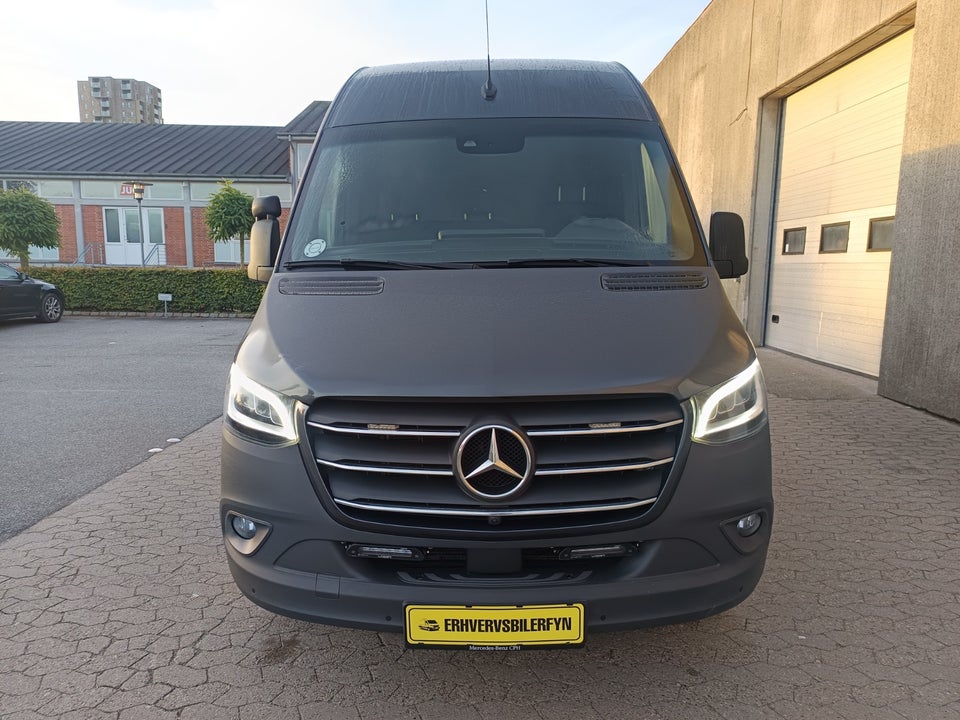 Mercedes Sprinter 319 2,0 CDi A3 Kassevogn aut. RWD