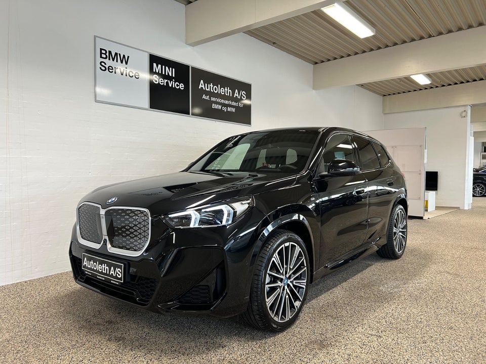 BMW iX1 xDrive30 Fully Charged M-Sport 5d
