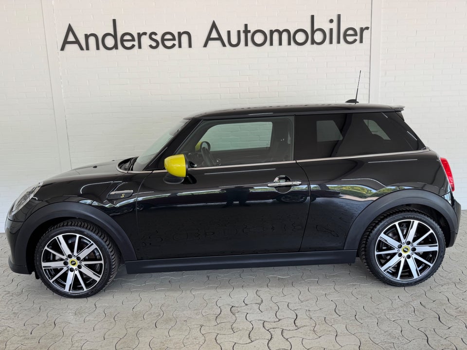 MINI Cooper SE Classic Trim 3d