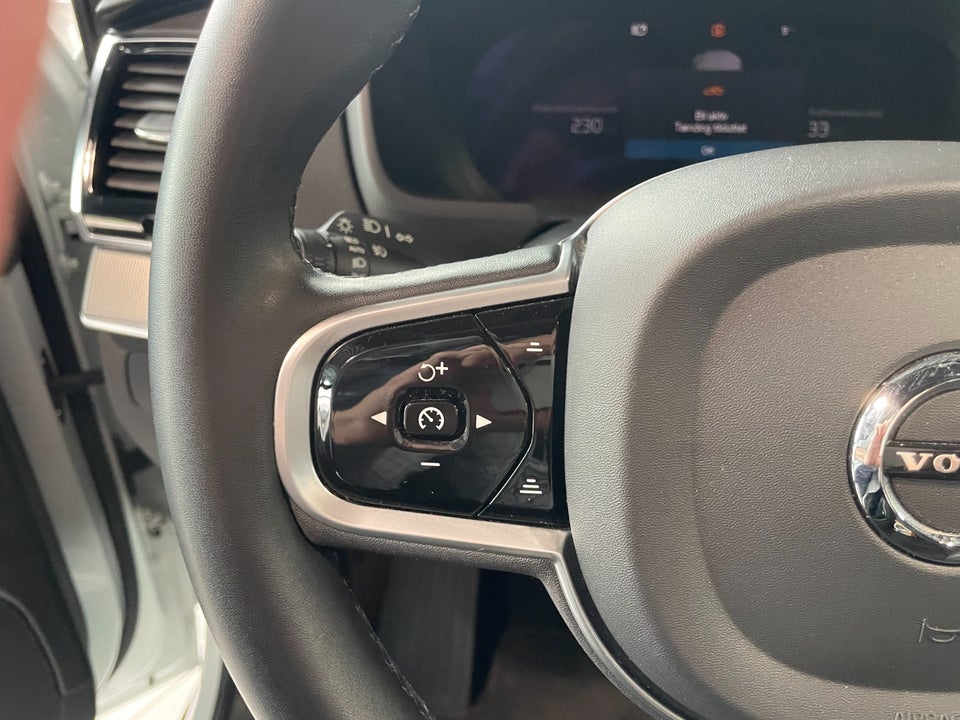 Volvo XC90 2,0 T8 ReCharge Ultimate Dark aut. AWD 7prs 5d