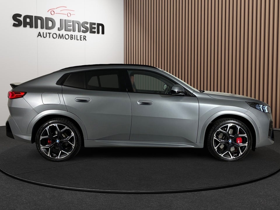 BMW iX2 xDrive30 Supercharged 5d
