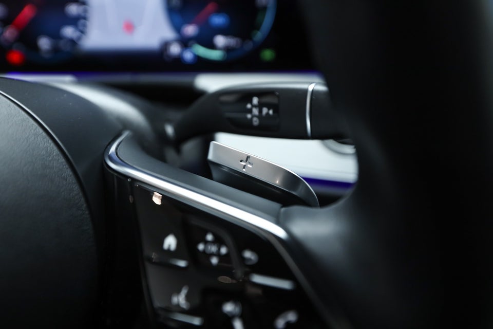 Mercedes E300 e 2,0 Advantage stc. aut. 5d