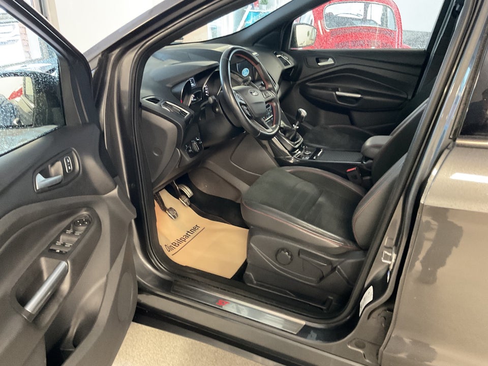 Ford Kuga 1,5 SCTi 150 ST-Line 5d