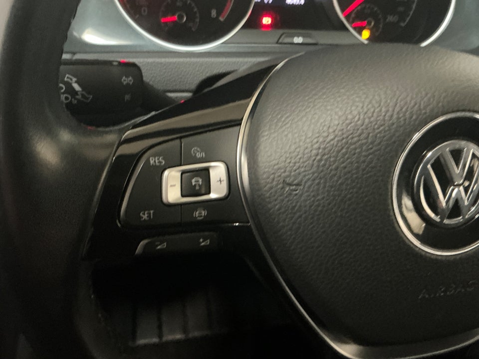 VW Golf VII 1,5 TSi 130 Comfortline Variant 5d