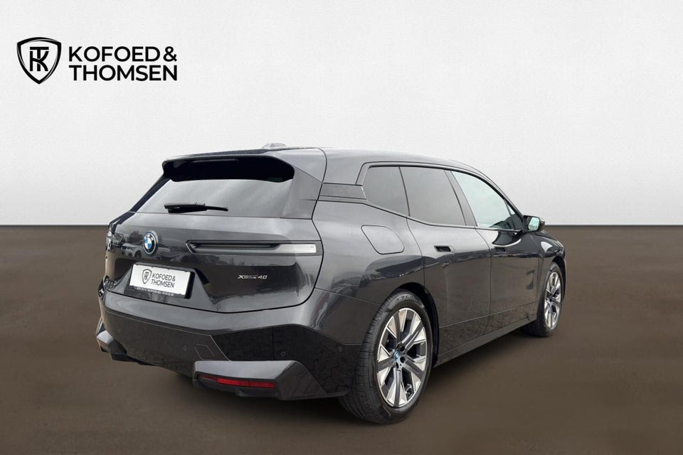 BMW iX xDrive40 5d