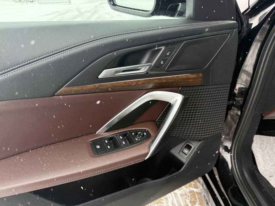 BMW iX1 xDrive30 M-Sport 5d