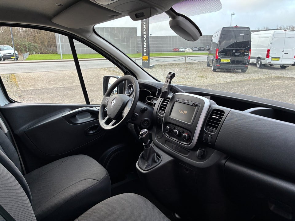 Renault Trafic T29 2,0 dCi 120 L2H1