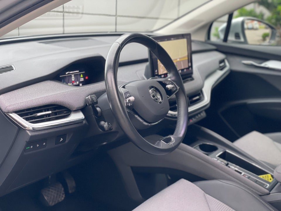 Skoda Enyaq 60 iV Plus 5d