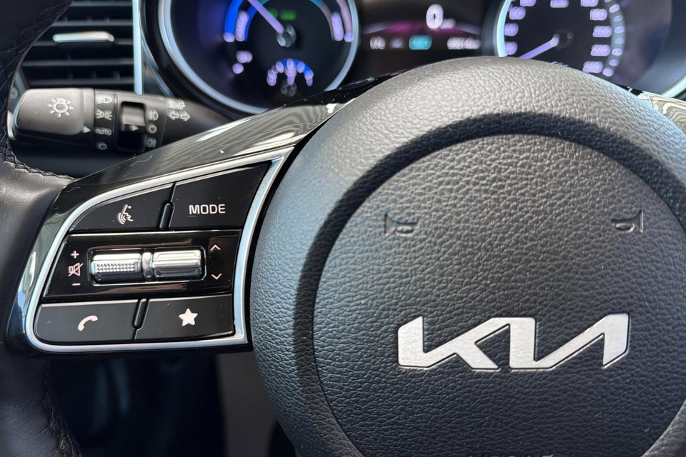 Kia Ceed 1,6 PHEV Prestige SW DCT 5d