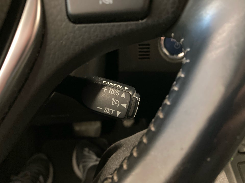 Toyota Auris 1,8 Hybrid H2 Comfort Touring Sports CVT 5d