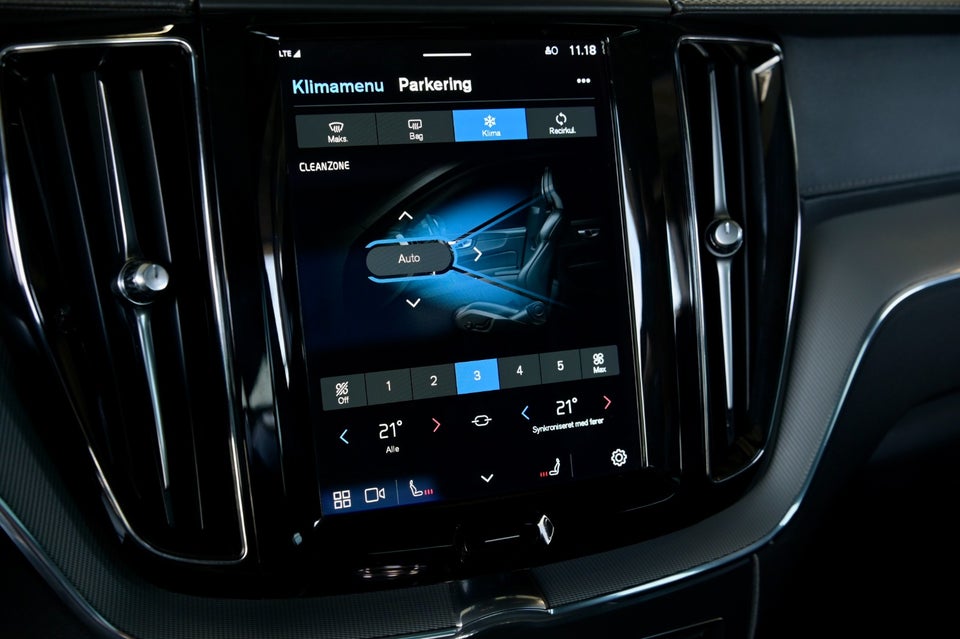 Volvo XC60 2,0 T8 ReCharge Ultimate Dark aut. AWD 5d