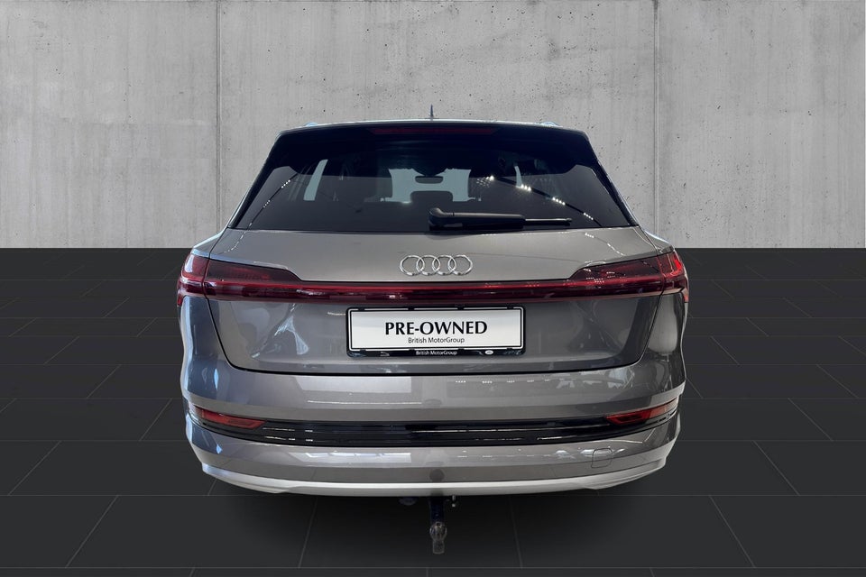 Audi e-tron 55 quattro 5d