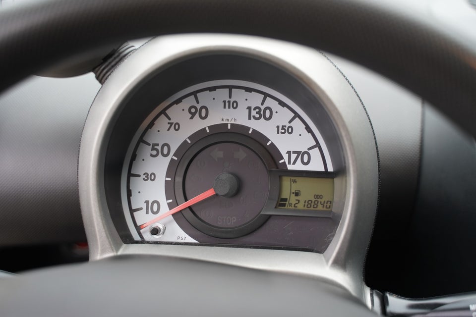 Peugeot 107 1,0 Champion Active 5d