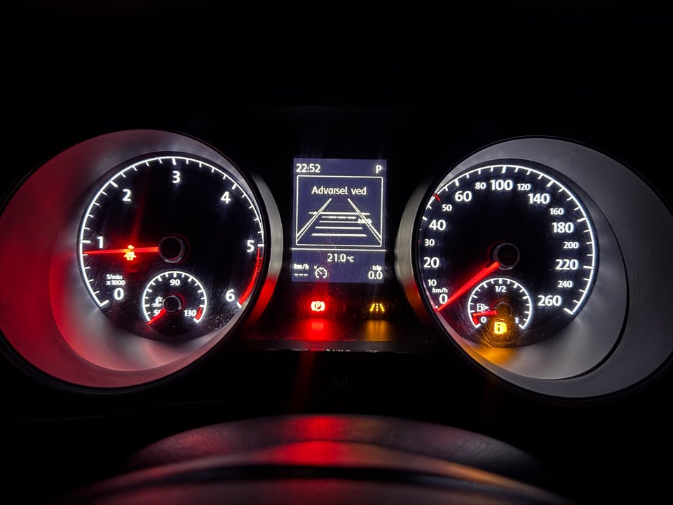 VW Touran 1,6 TDi 115 IQ.Drive DSG 7prs 5d