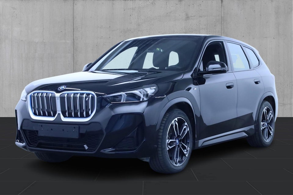 BMW iX1 xDrive30 M-Sport 5d