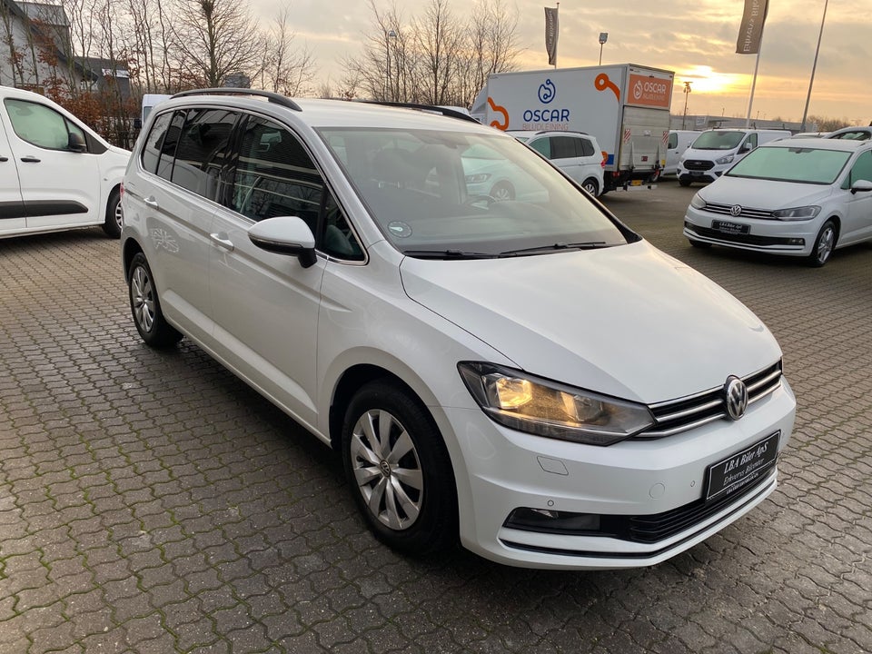 VW Touran 2,0 TDi 115 Comfortline DSG Van 5d