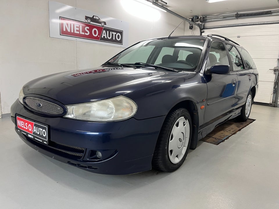 Ford Mondeo 2,5 V6 Ghia stc. aut. 5d