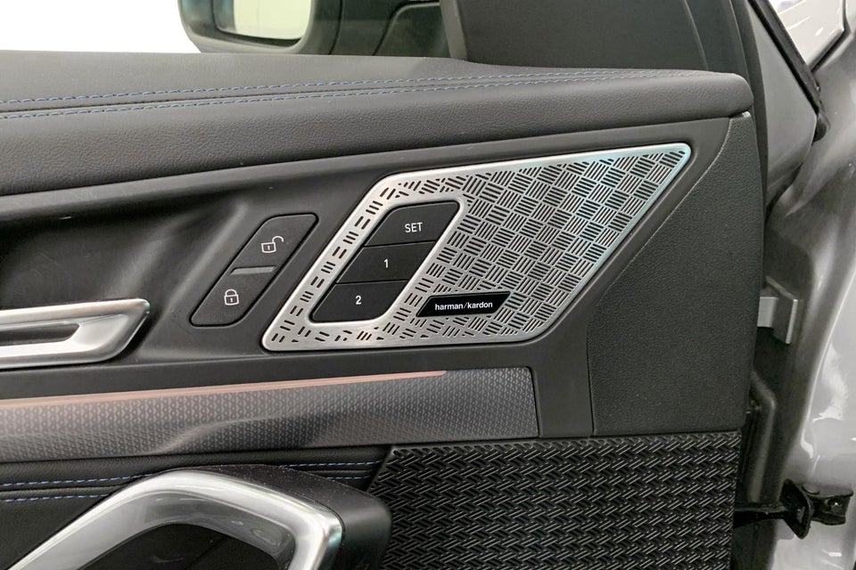 BMW iX1 eDrive20 Fully Charged M-Sport 5d