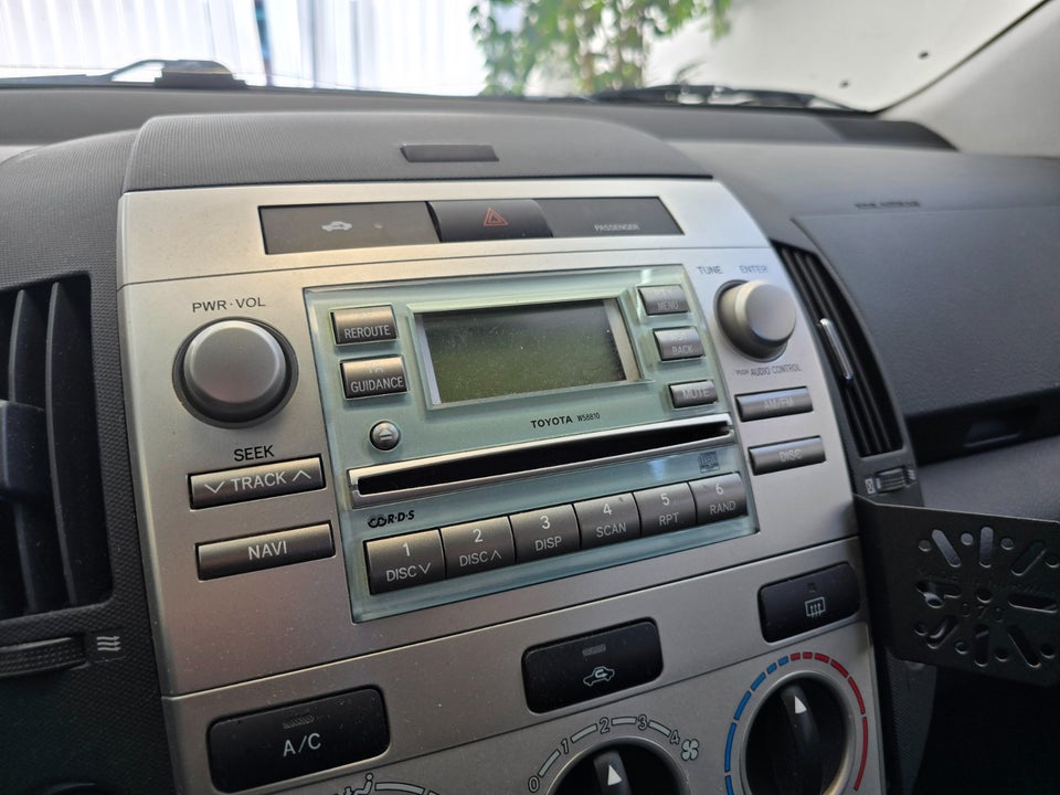 Toyota Corolla Verso 1,6 Terra 7prs 5d