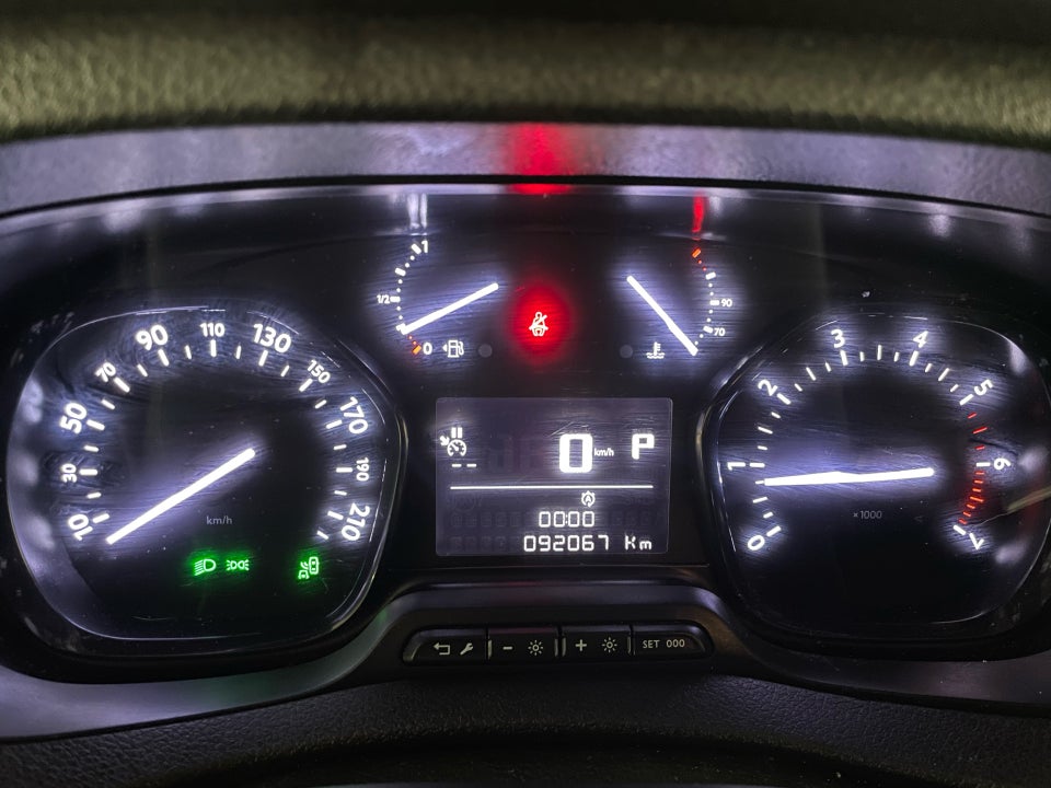 Peugeot Expert 2,0 BlueHDi 122 L3 Premium EAT8 Van