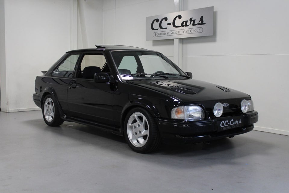 Ford Escort 1,6 RS Turbo 3d