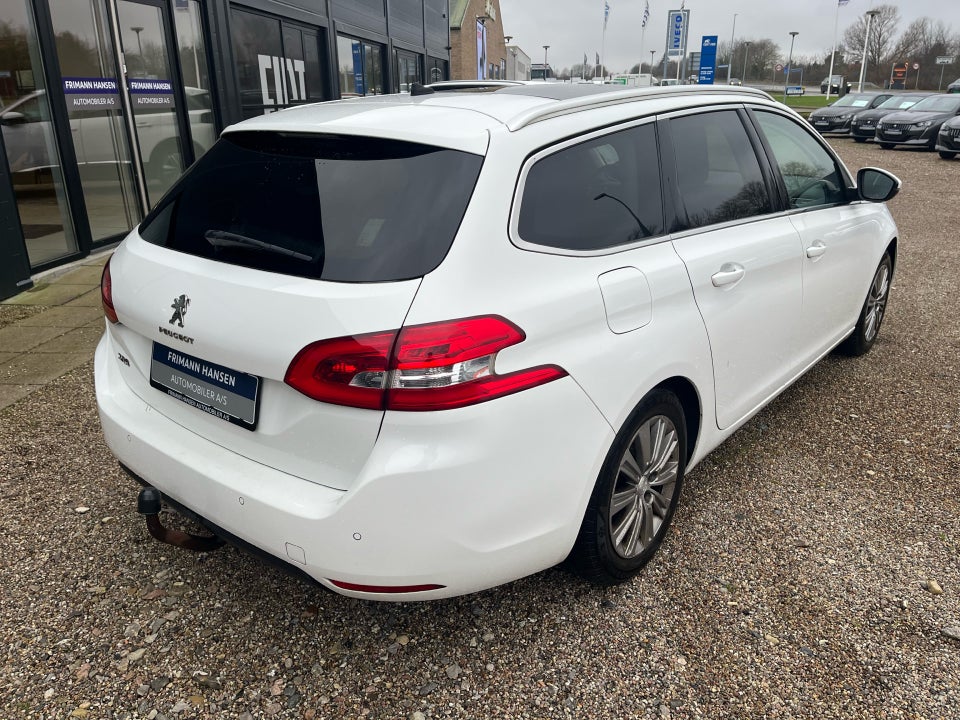 Peugeot 308 1,6 BlueHDi 120 Selection Sky SW 5d