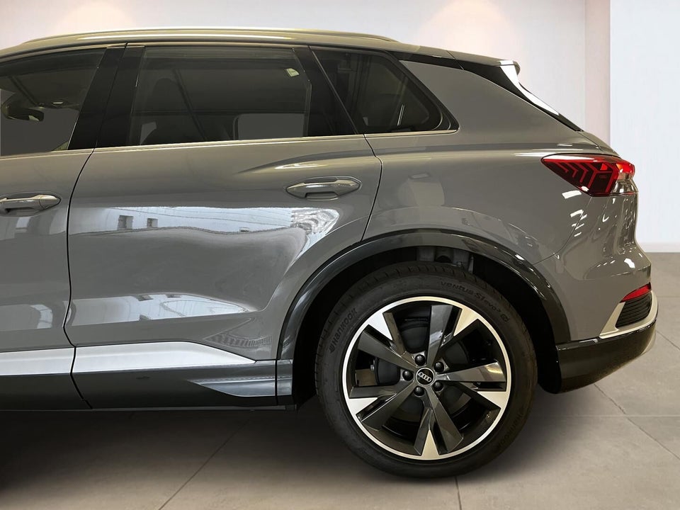 Audi Q4 e-tron 45 S-line 5d