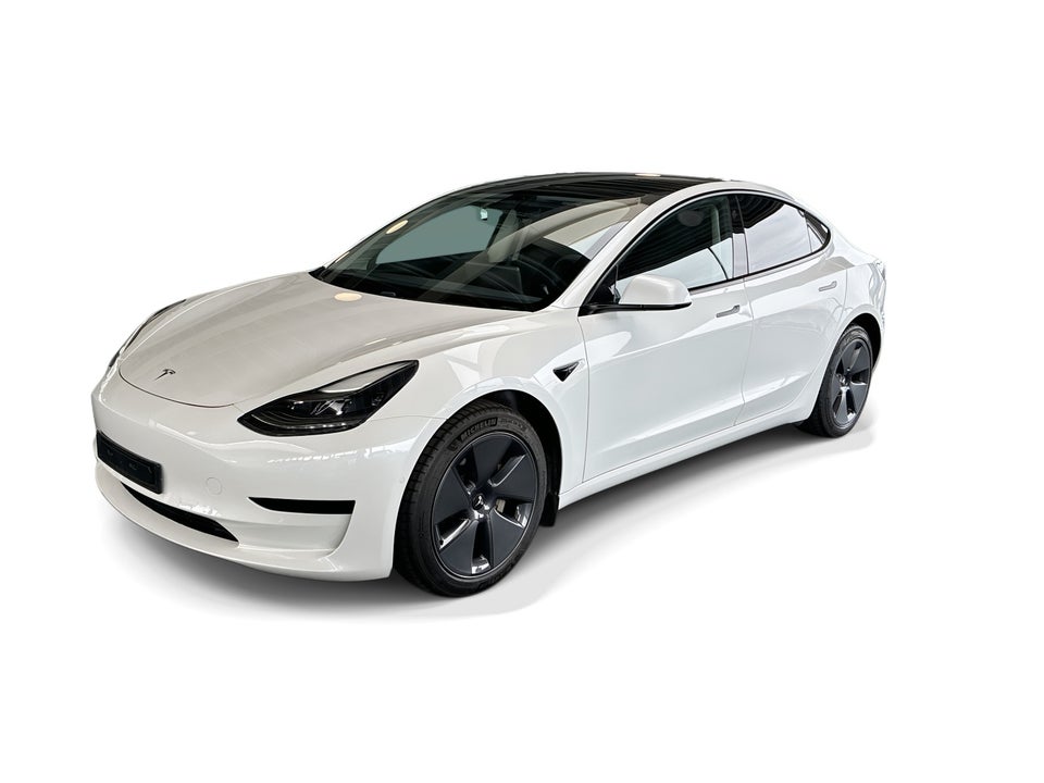 Tesla Model 3 Standard Range+ RWD 4d