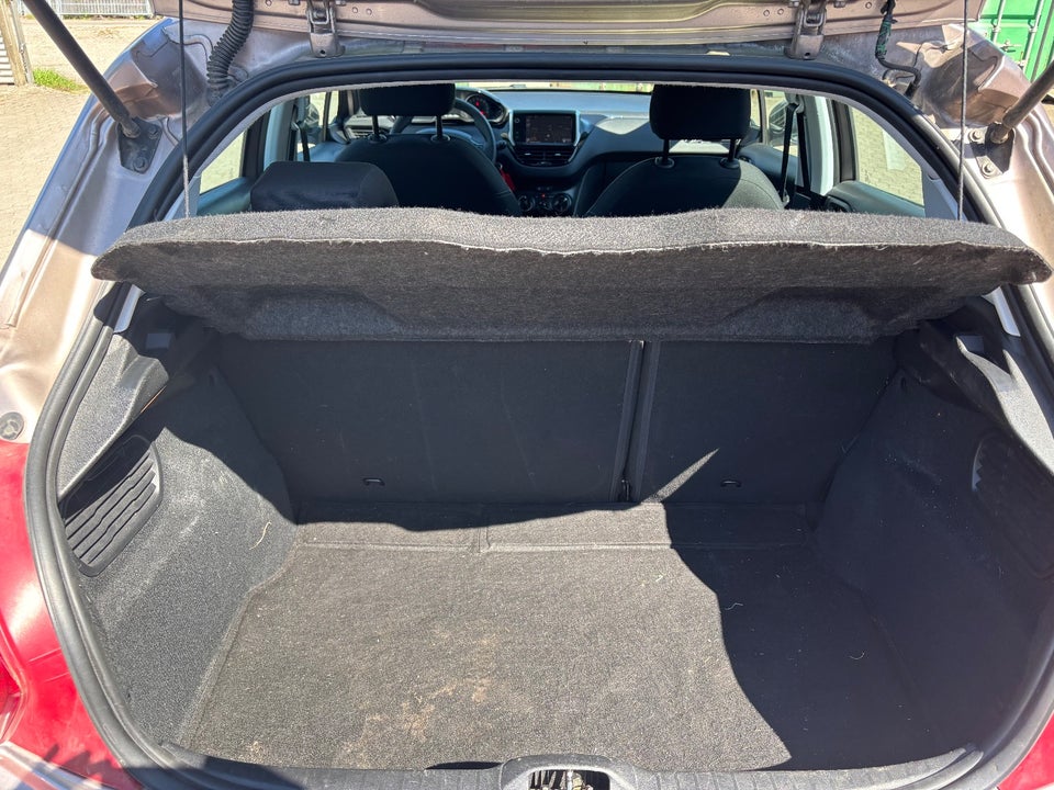 Peugeot 208 1,2 VTi Active 5d