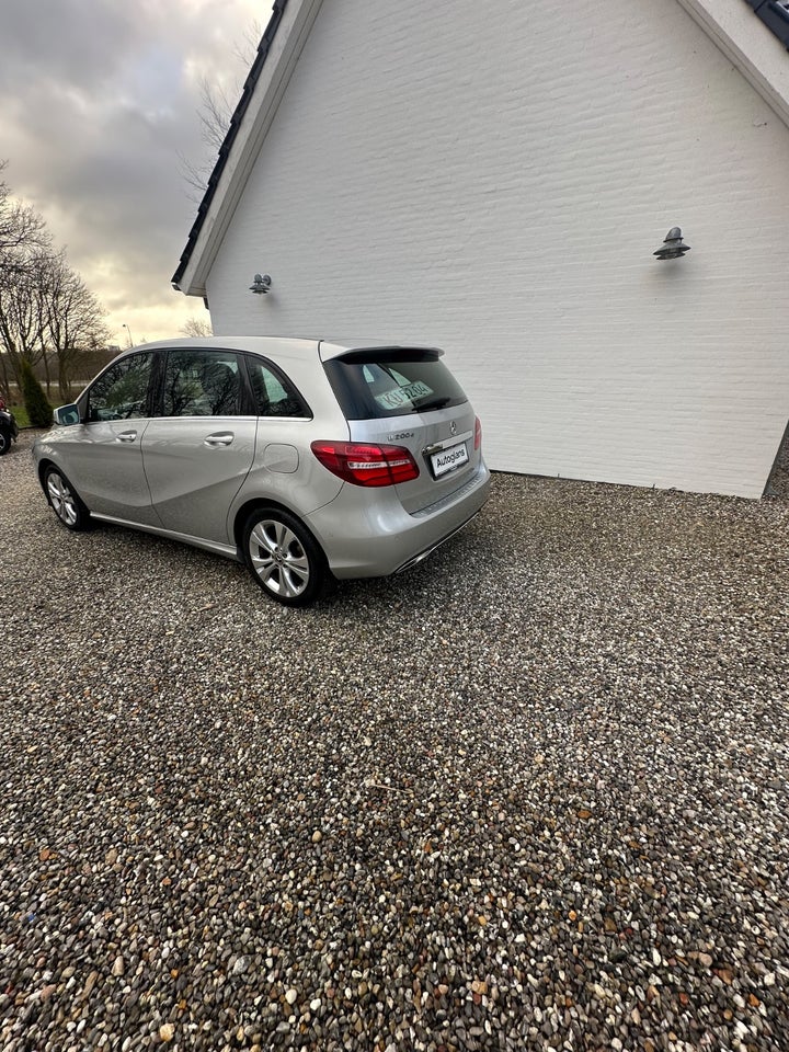 Mercedes B200 d 2,2 Business aut. 5d