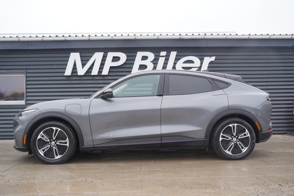 Ford Mustang Mach-E 78 Standard Range 5d