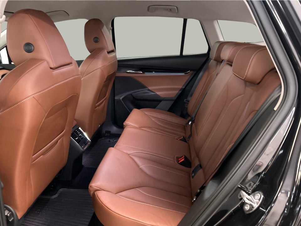 Skoda Enyaq 80x iV ecoSuite 5d