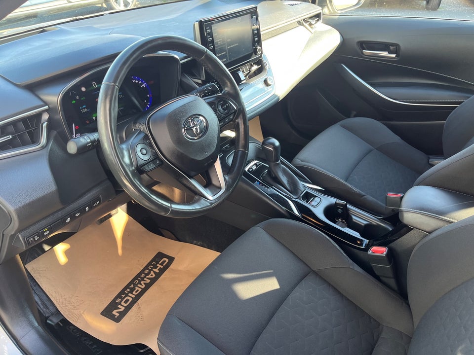 Toyota Corolla 1,8 Hybrid H3 Design Touring Sports MDS 5d