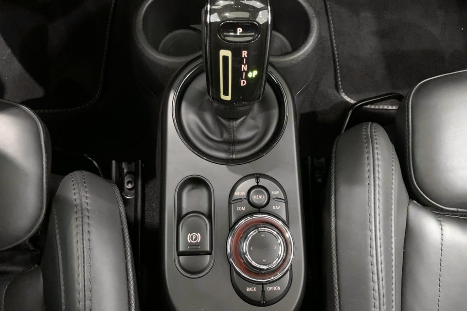 MINI Cooper SE Maximise 3d