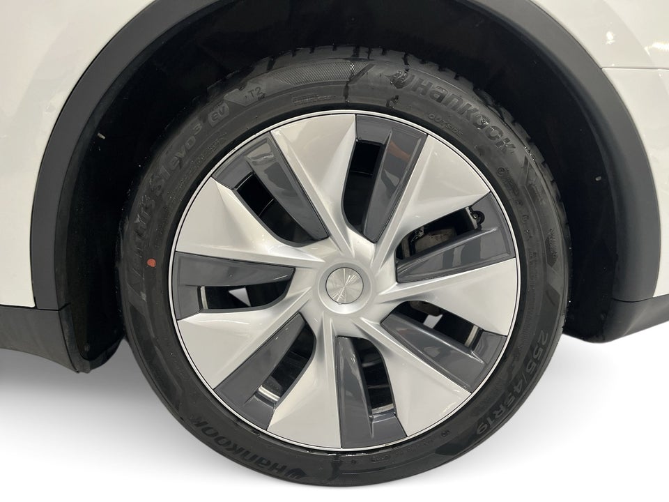 Tesla Model Y RWD 5d