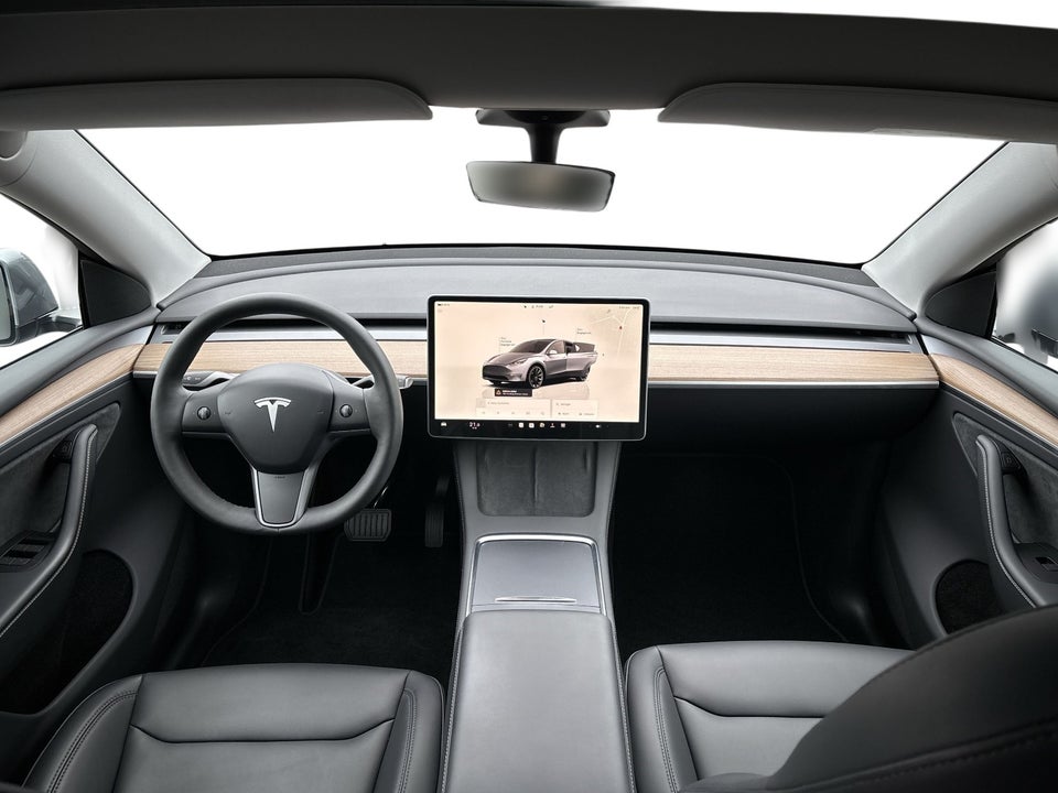 Tesla Model Y Long Range AWD 5d