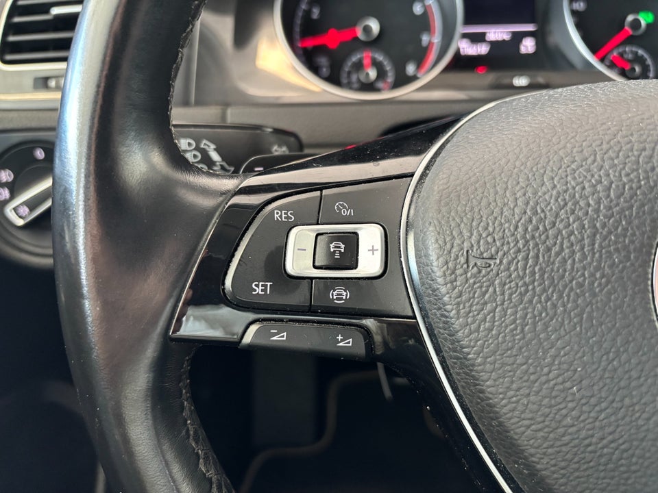 VW Golf VII 1,5 TSi 130 Comfortline Variant DSG 5d