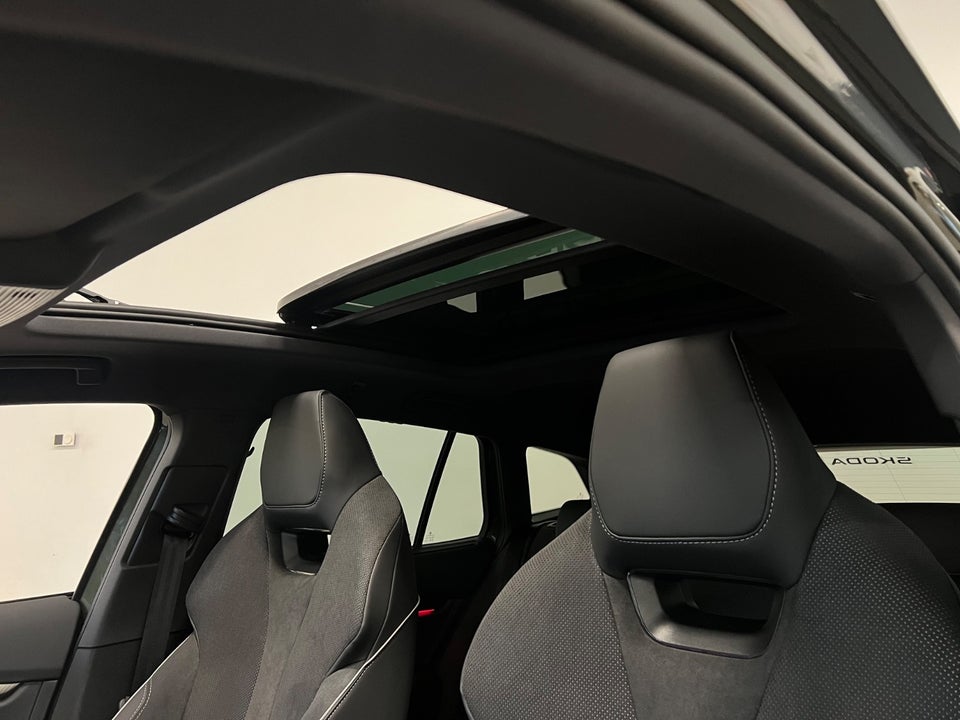 Skoda Enyaq 85x iV Sportline Maxx 5d