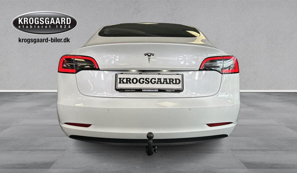 Tesla Model 3 Standard Range+ RWD 4d
