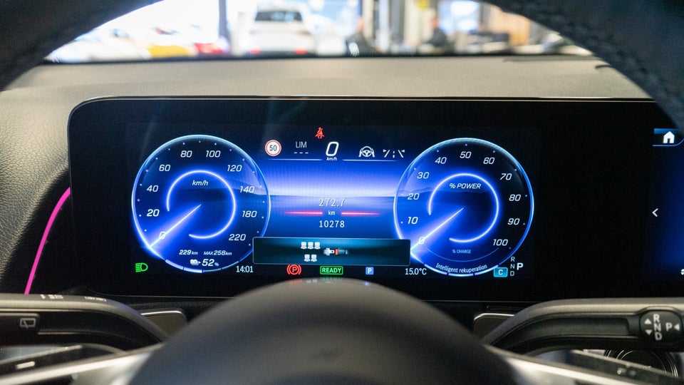 Mercedes EQB250+ Progressive 7prs 5d