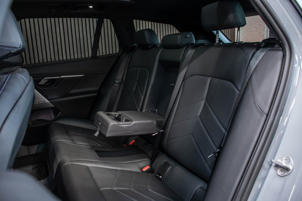 BMW i5 eDrive40 Touring Supercharged 5d