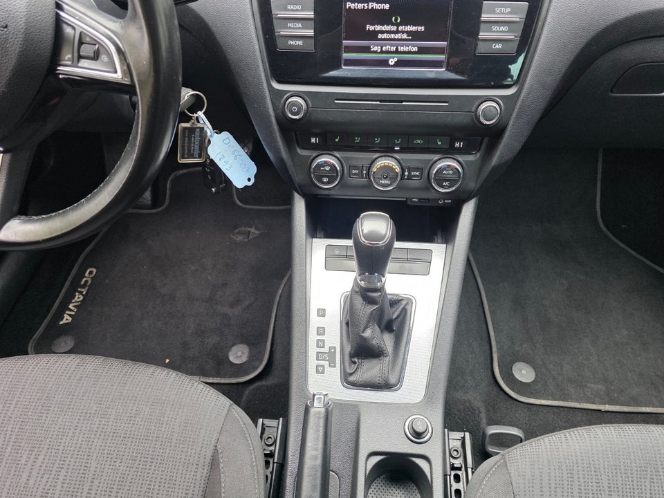 Skoda Octavia 1,6 TDi 110 Style Combi DSG 5d