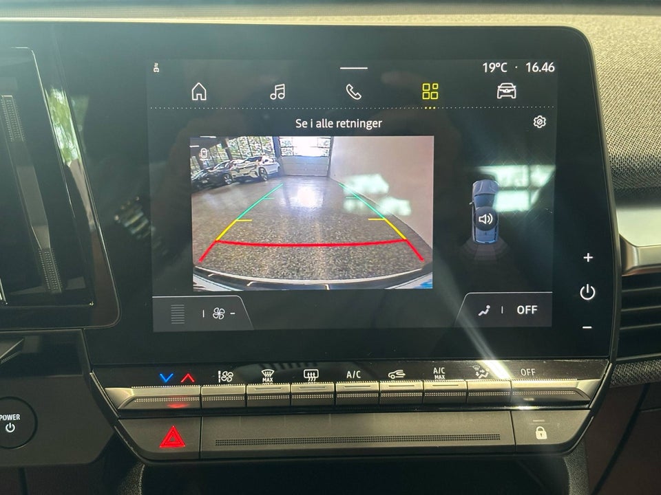 Renault Megane E-Tech 40 Equilibre 5d